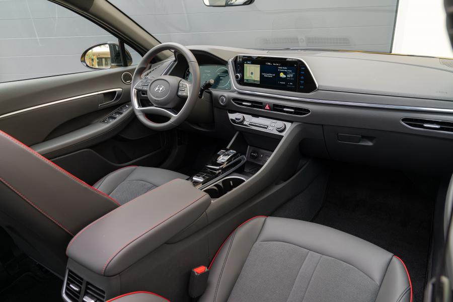 Торпедо Hyundai Sonata SEL (DN8) 2019 года  (NA) (фото 12 из 22)
